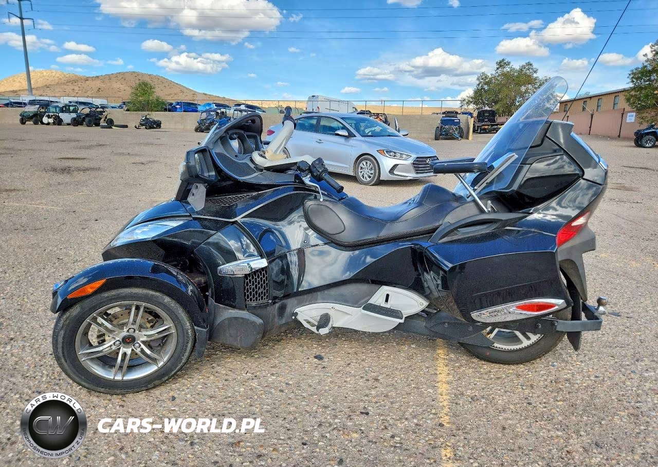 2010 Can-Am Spyder Roadster Rt VIN:2BXJBLC1XAV000560 - 3