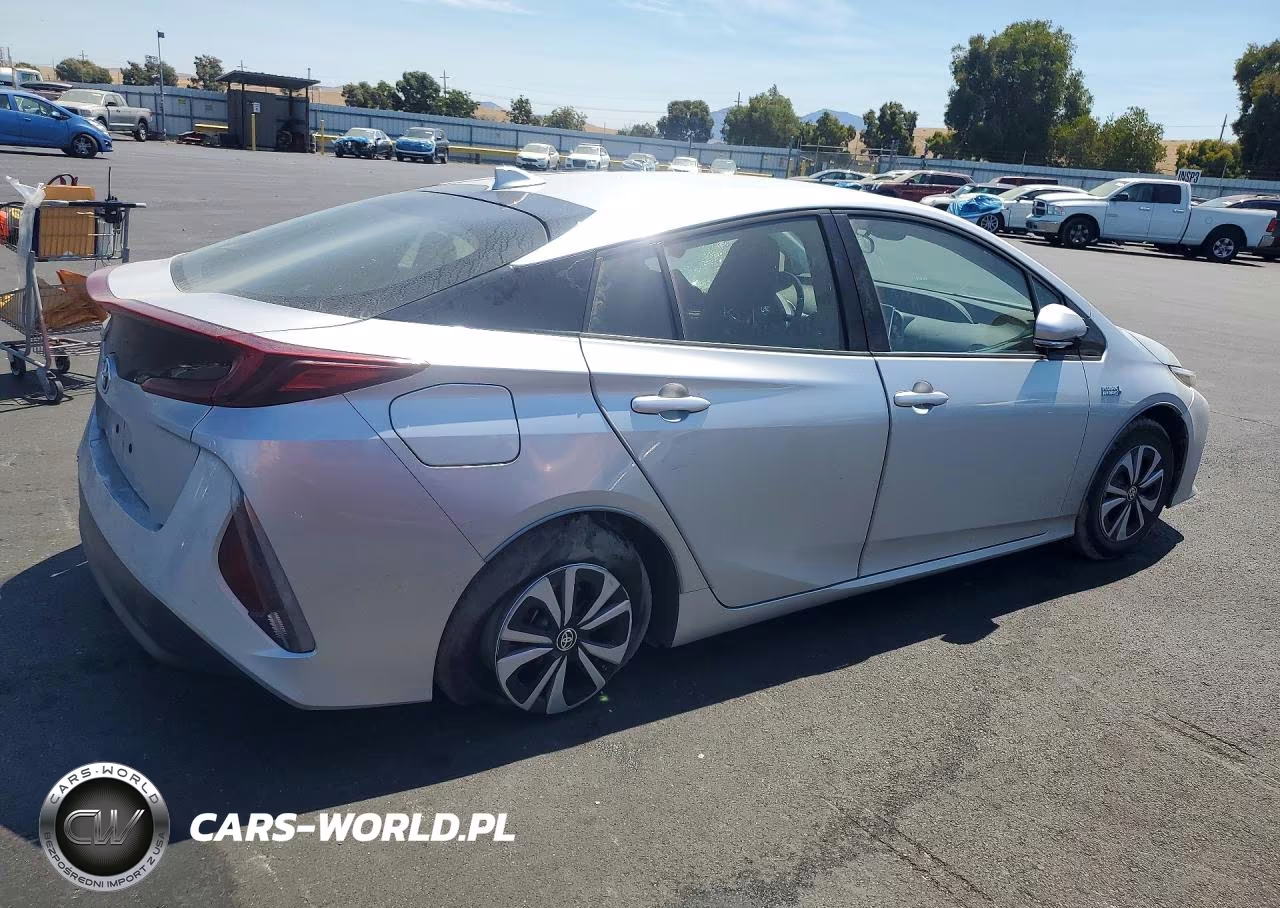 2017 Toyota Prius Prime Premium VIN:JTDKARFP3H3029727 - 3