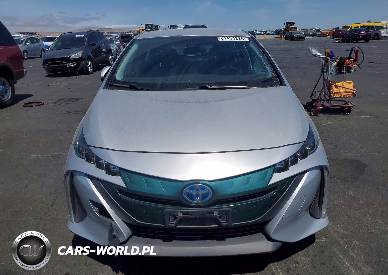 2017 Toyota Prius Prime Premium VIN:JTDKARFP3H3029727 - 5