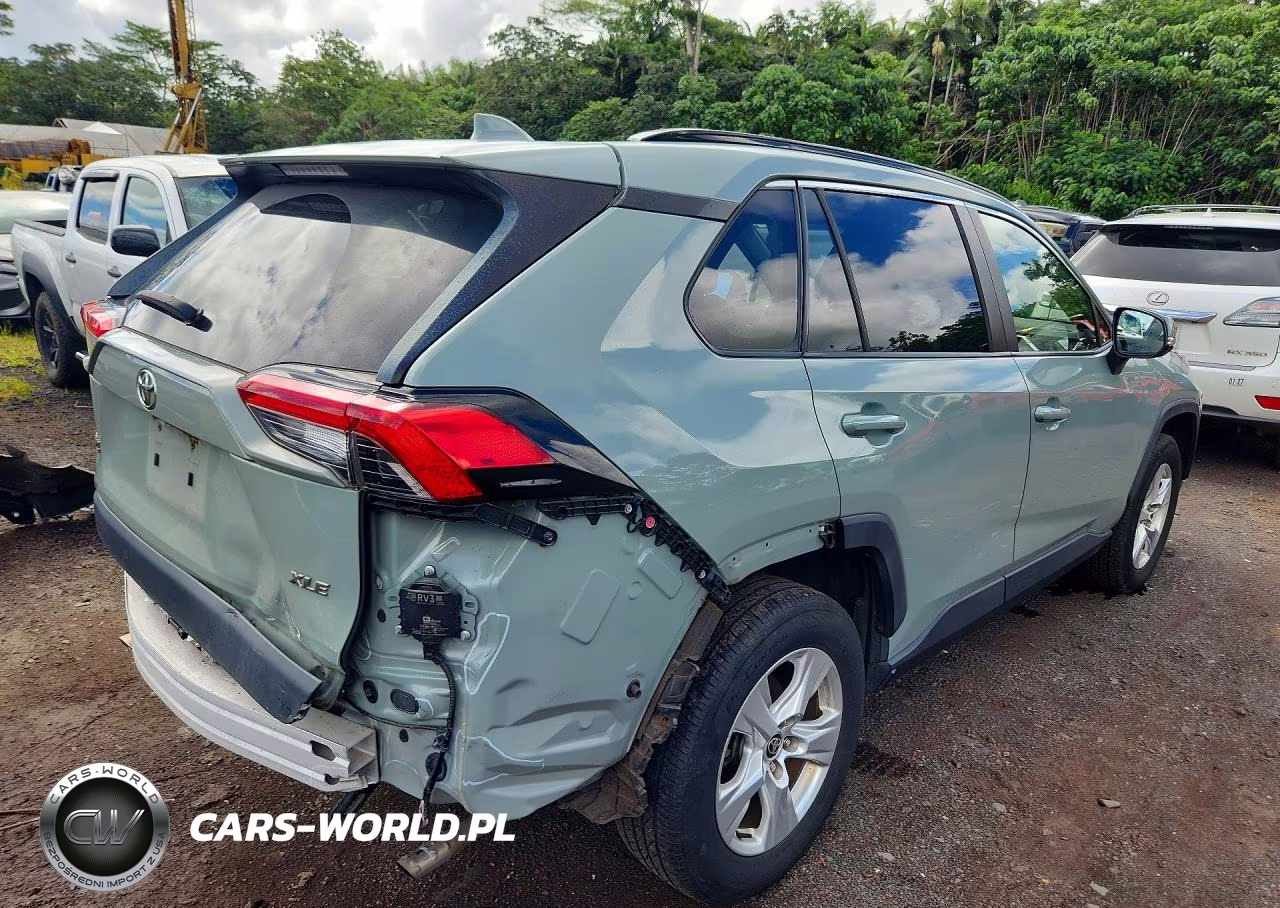2020 Toyota Rav4 Xle VIN:JTMW1RFV5LD058648 - 3