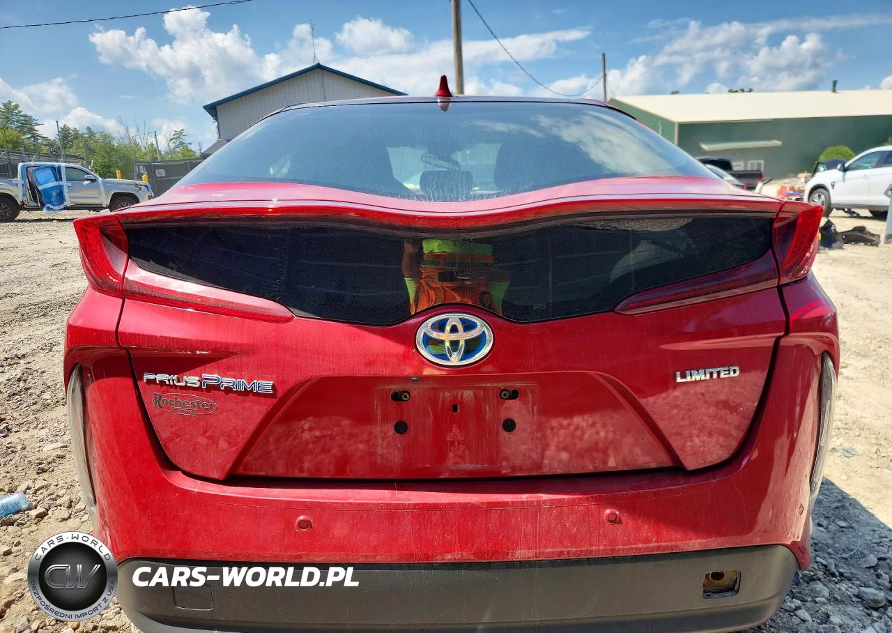 2022 Toyota Prius Prime Limited VIN:JTDKAMFP4N3204436 - 6