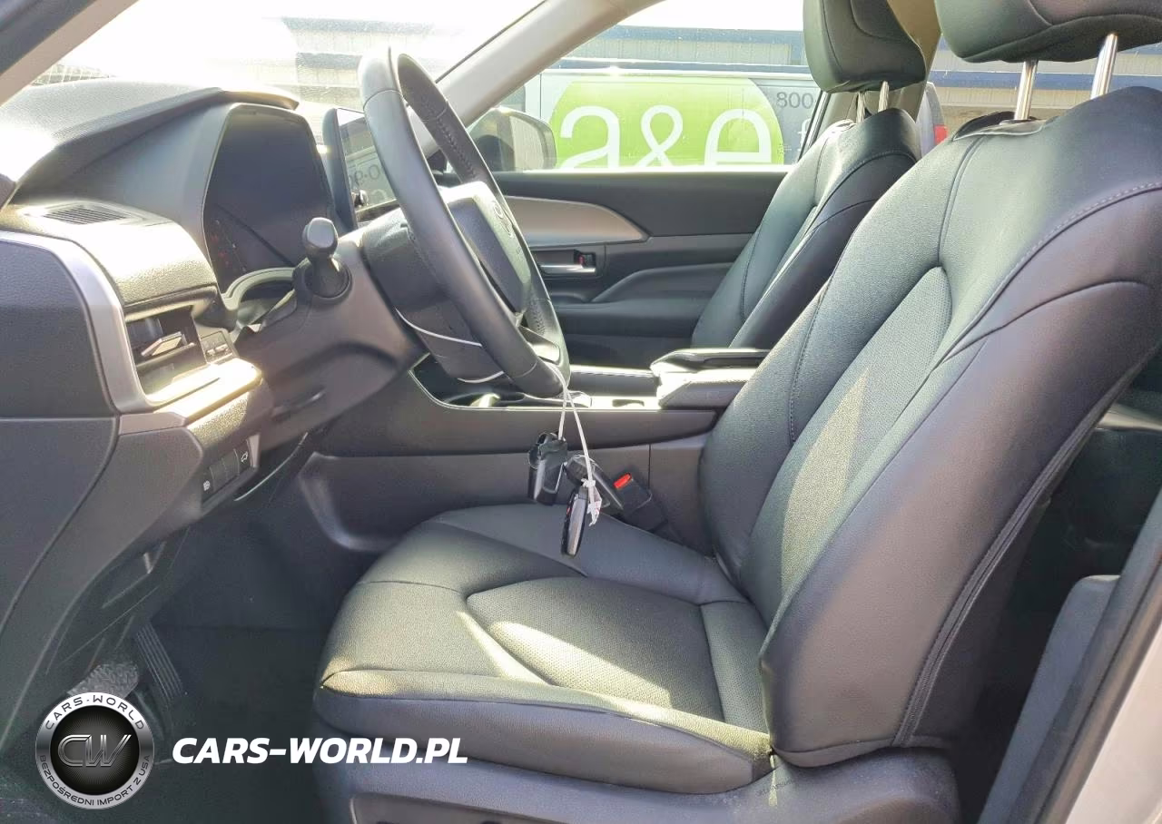 2024 Toyota Grand Highlander Xle VIN:5TDAAAA55RS019395 - 7