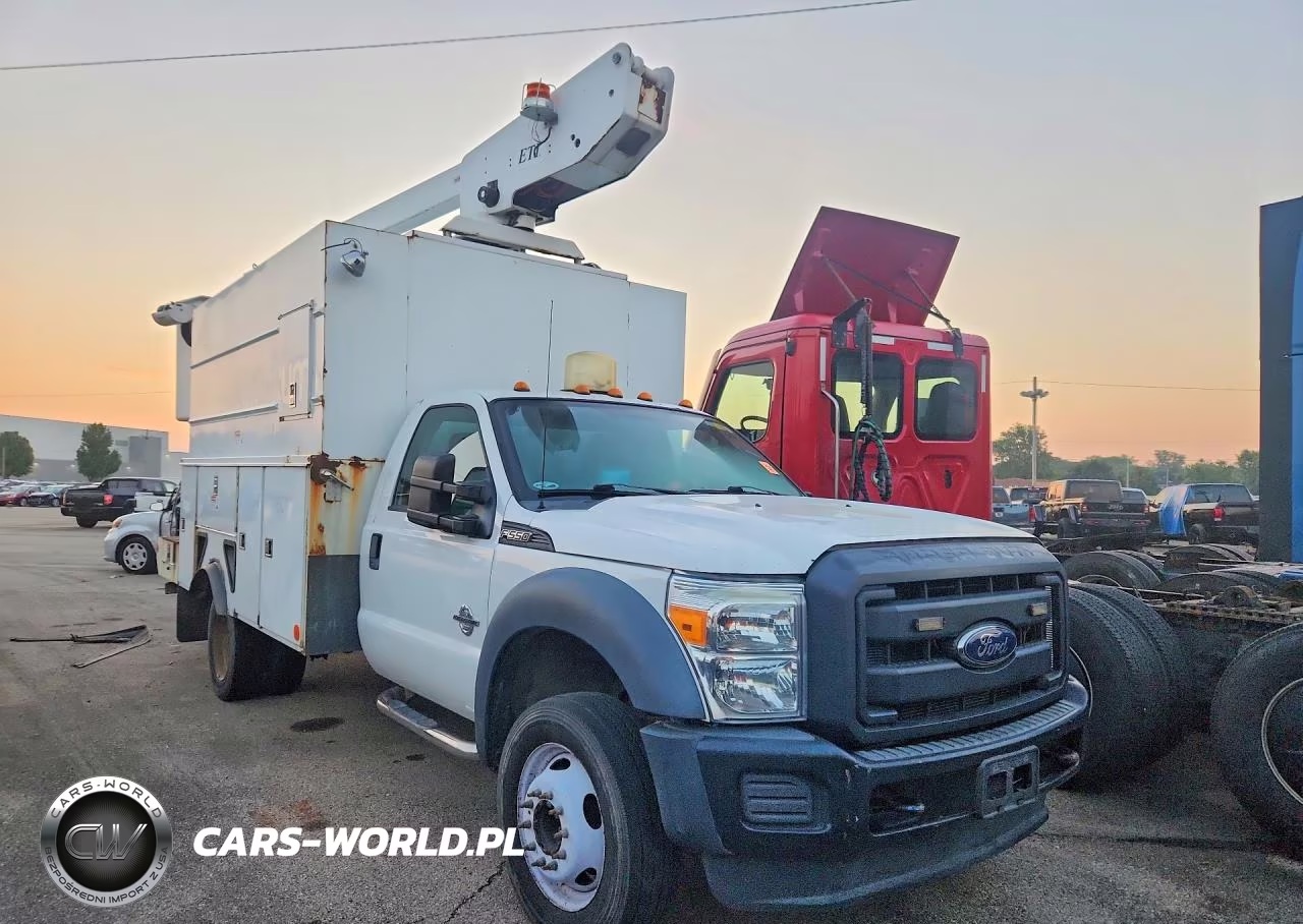 2013 Ford F550 Super Duty Bucket Truck VIN:1FDUF5GTXDEA62555 - 4
