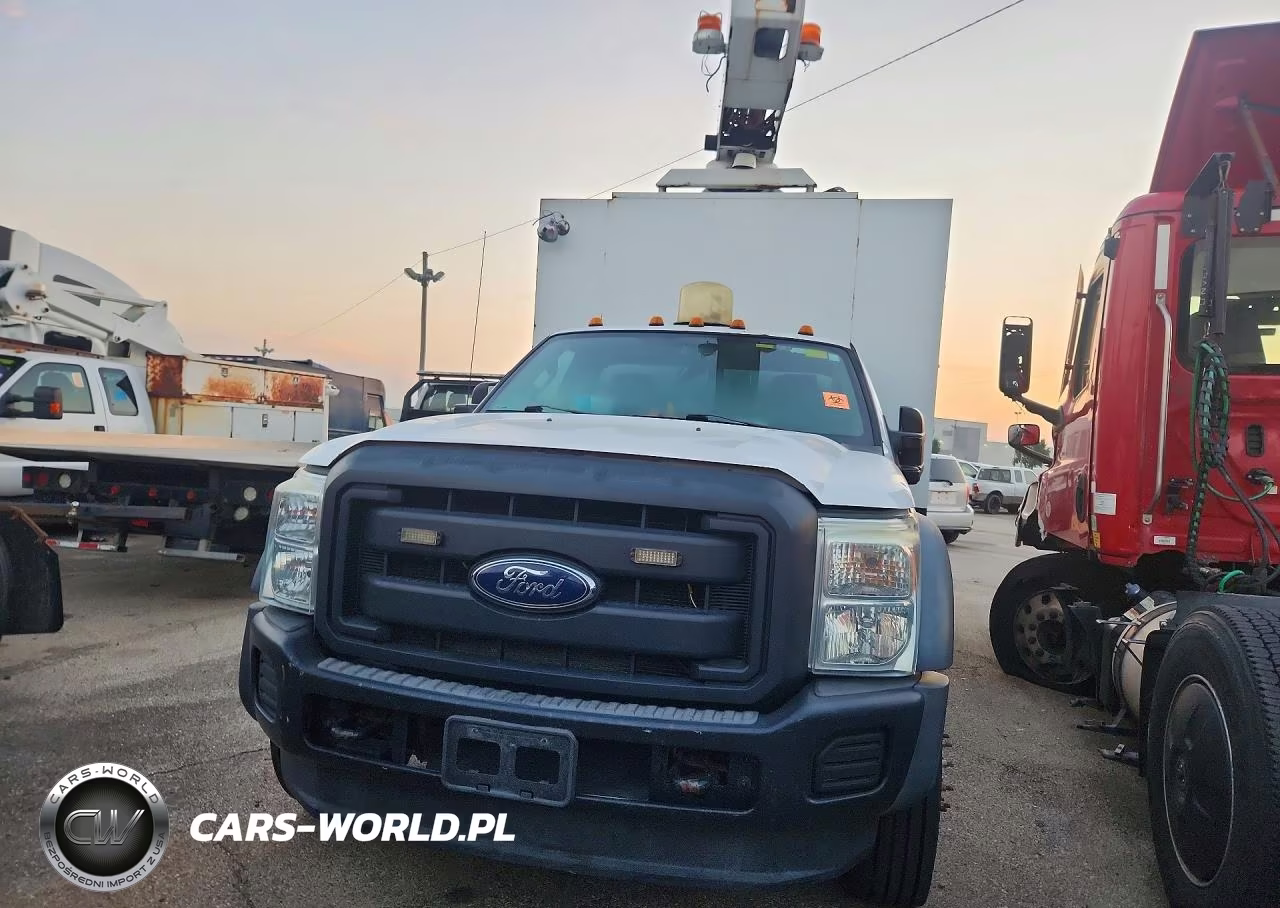 2013 Ford F550 Super Duty Bucket Truck VIN:1FDUF5GTXDEA62555 - 5