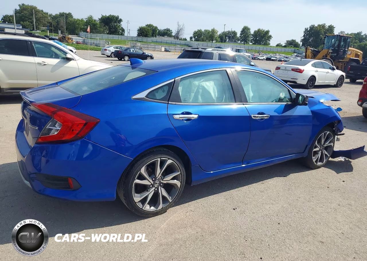2019 Honda Civic Touring VIN:19XFC1F91KE000340 - 3