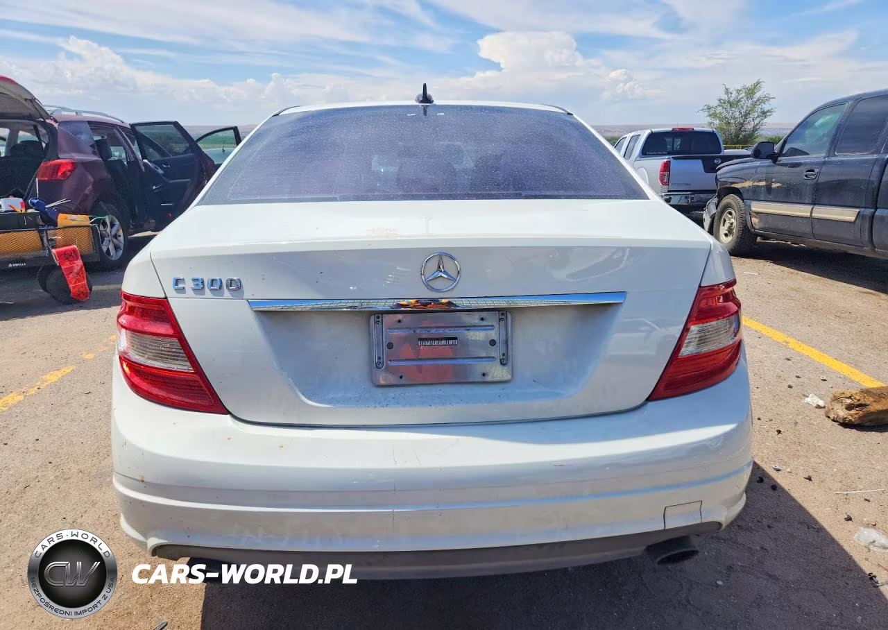 2011 Mercedes-Benz C 300 VIN:WDDGF5EB0BR172893 - 6