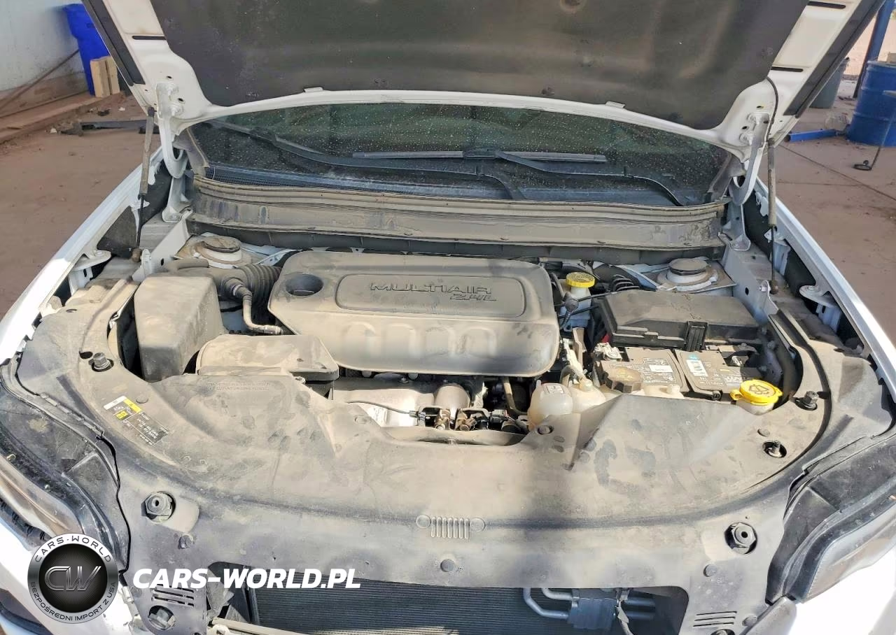 2021 Jeep Cherokee Latitude Plus VIN:1C4PJLLB3MD155859 - 11