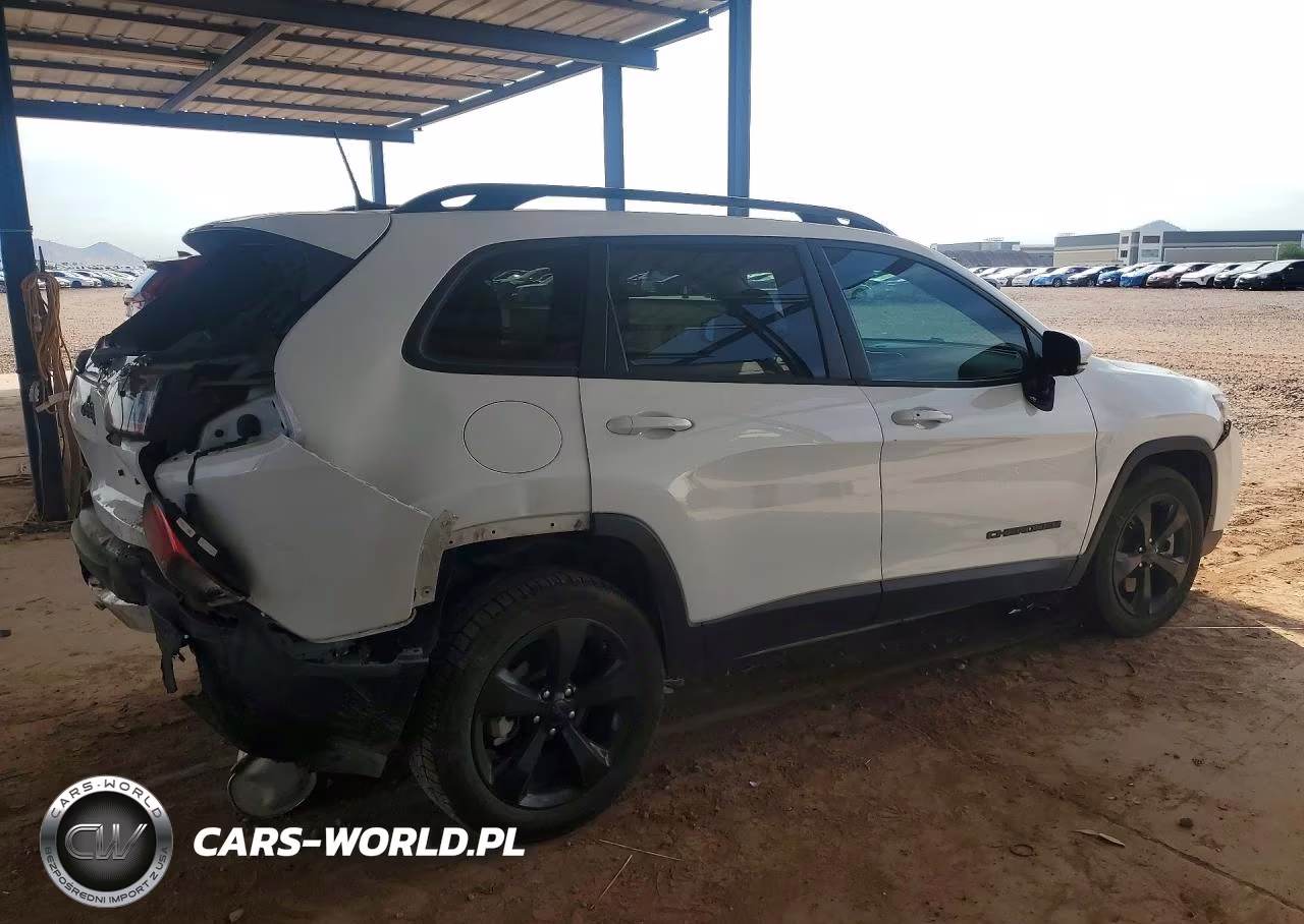2021 Jeep Cherokee Latitude Plus VIN:1C4PJLLB3MD155859 - 3
