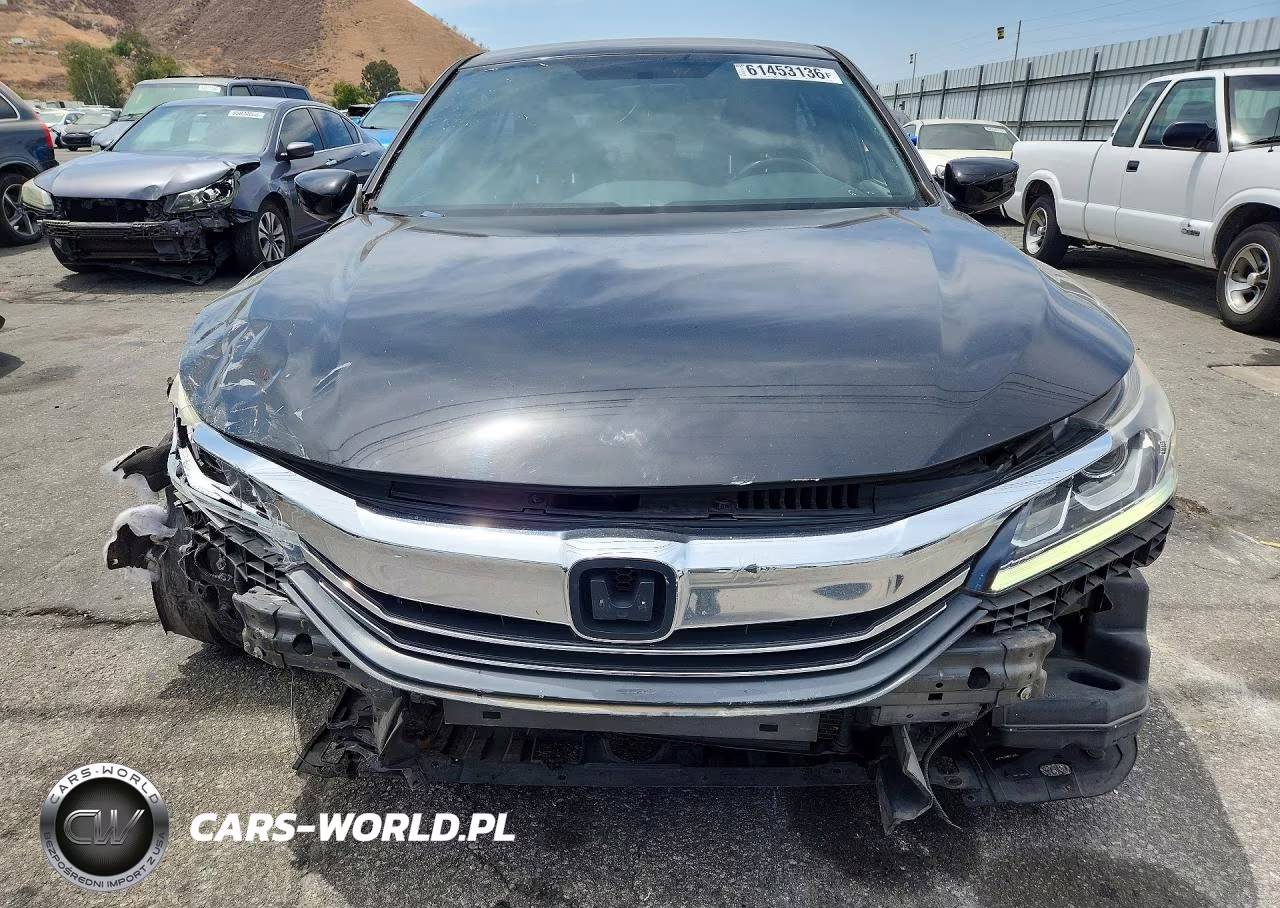 2016 Honda Accord Sport VIN:1HGCR2F52GA153969 - 5