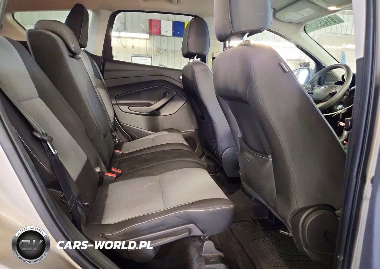 2017 Ford Escape Se VIN:1FMCU0GD4HUC64705 - 10