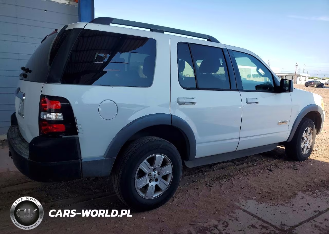 2007 Ford Explorer Xlt VIN:1FMEU63E97UA41682 - 3