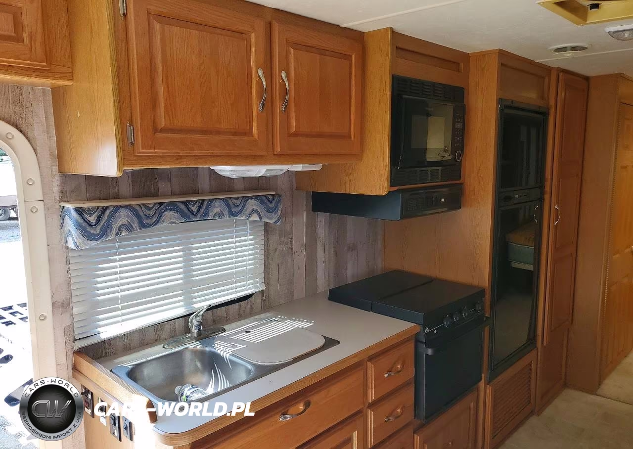 2003 Four Winds Hurricane Rv VIN:1FCNF53S030A01426 - 9