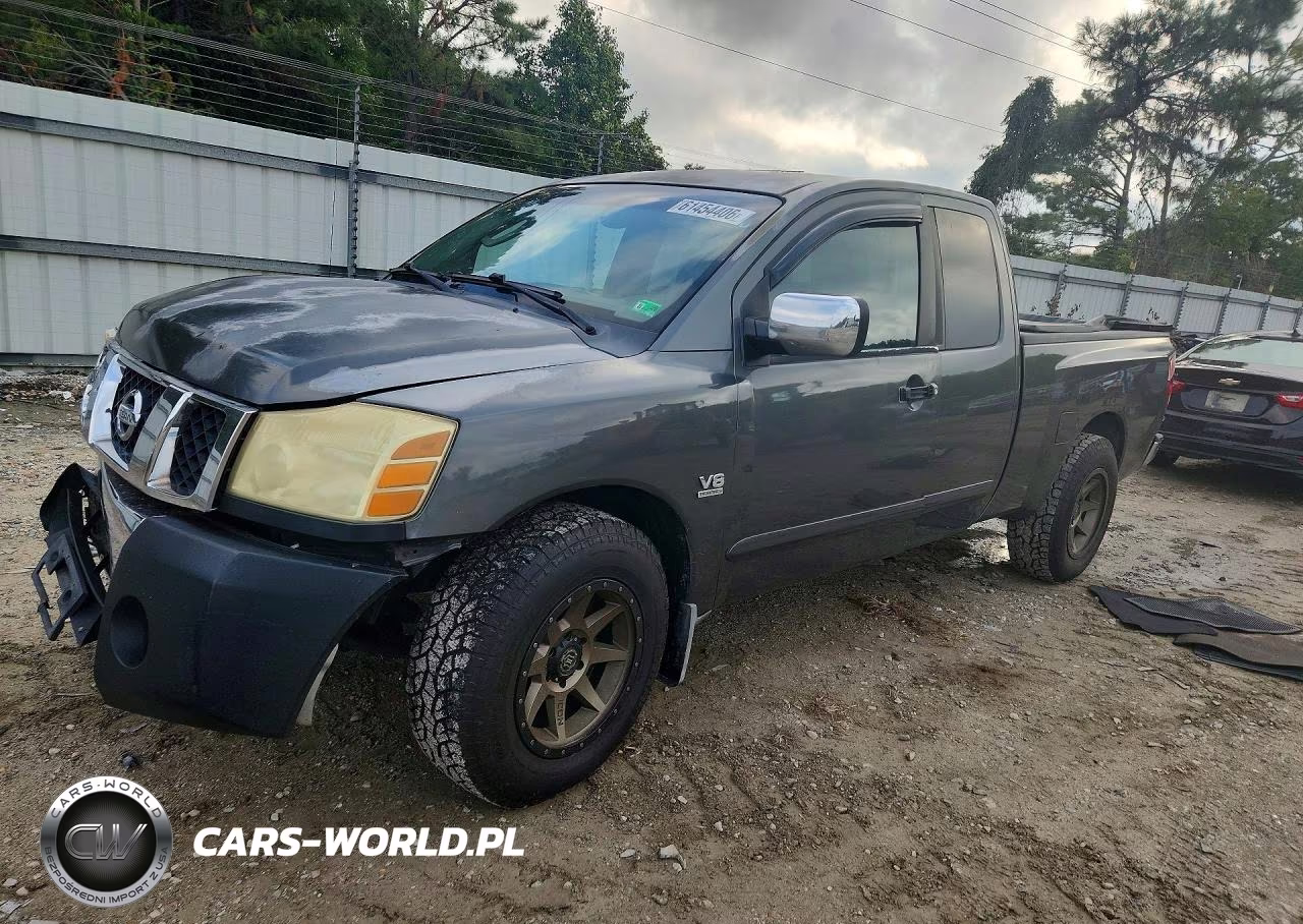 2004 Nissan Titan Xe
