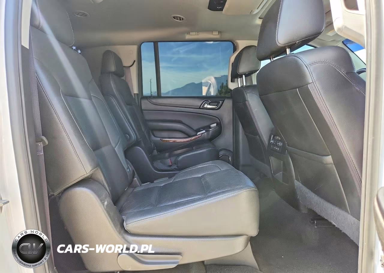 2017 Chevrolet Suburban C1500 Premier VIN:1GNSCJKC7HR194862 - 11