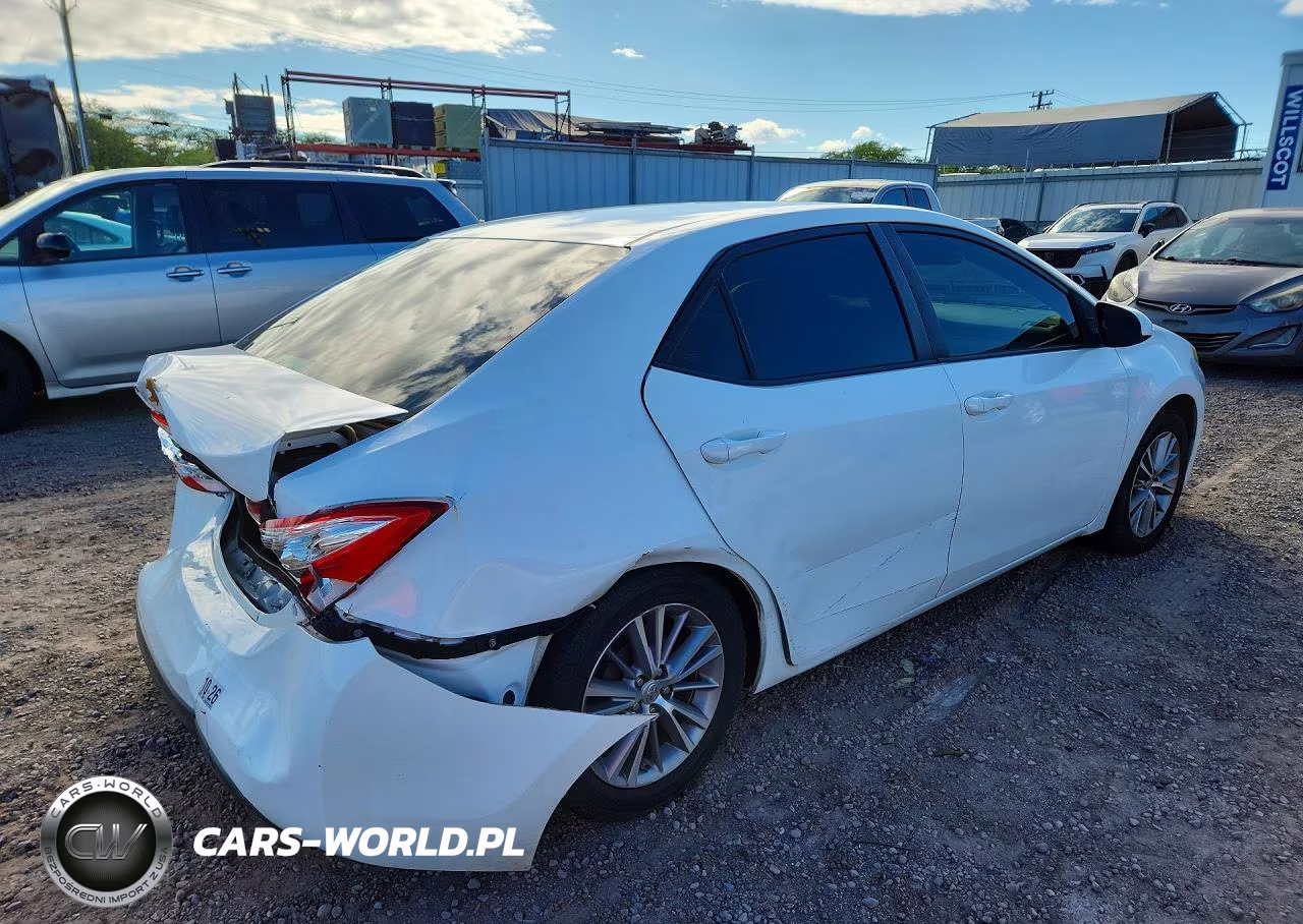2014 Toyota Corolla L VIN:5YFBURHE5EP022588 - 3