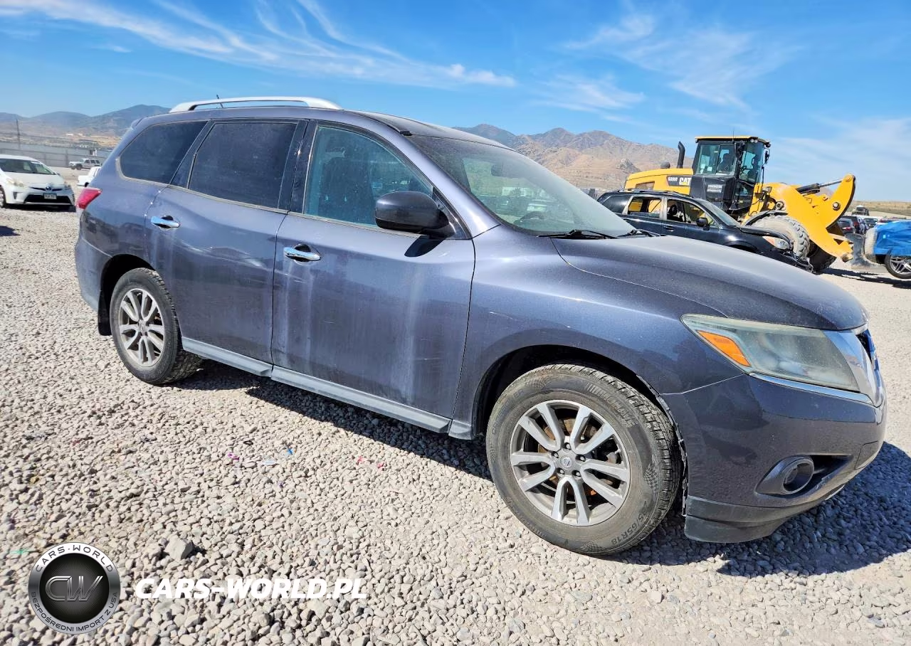 2014 Nissan Pathfinder S VIN:5N1AR2MMXEC693521 - 4