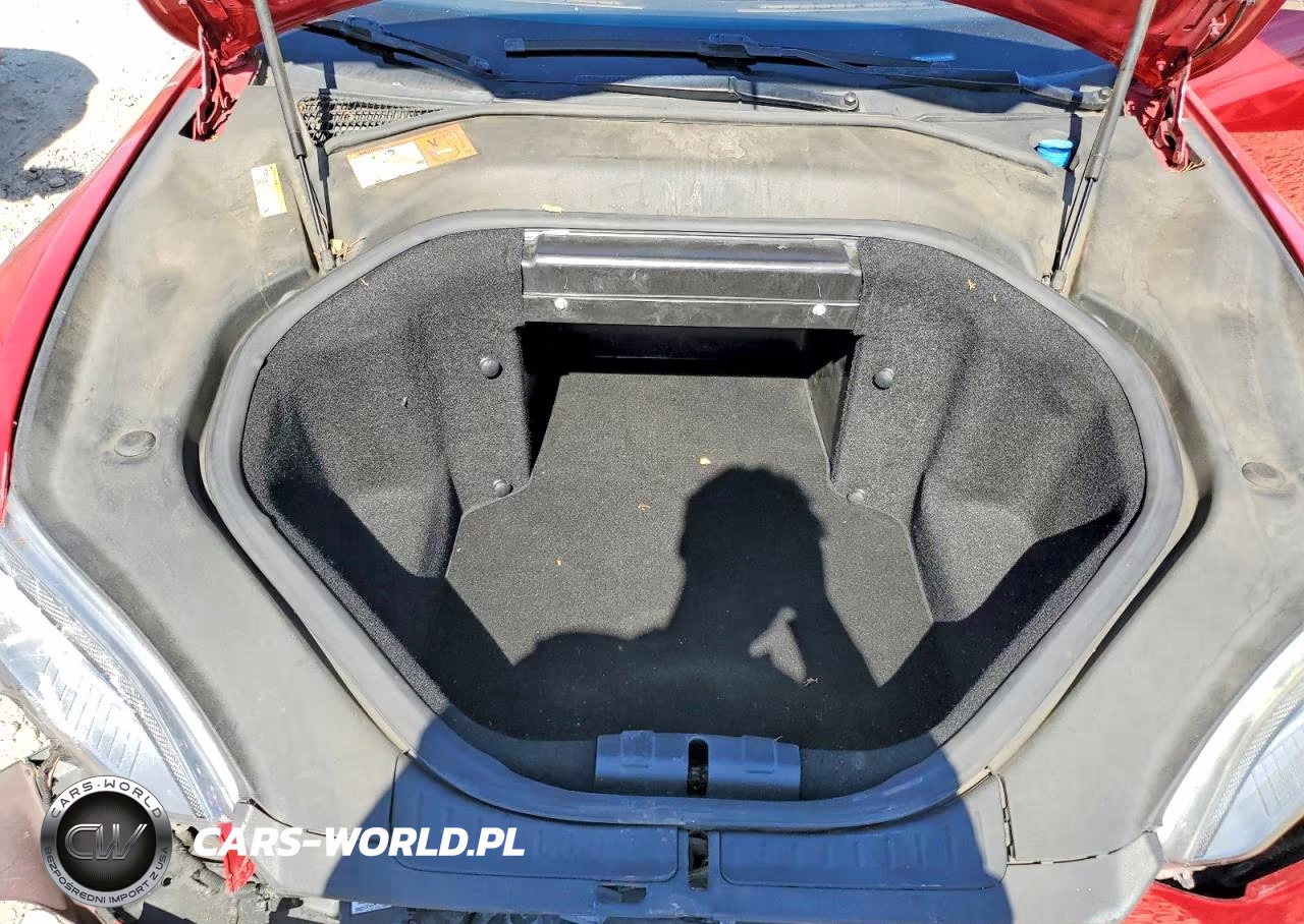 2014 Tesla Model S VIN:5YJSA1S12EFP57282 - 11