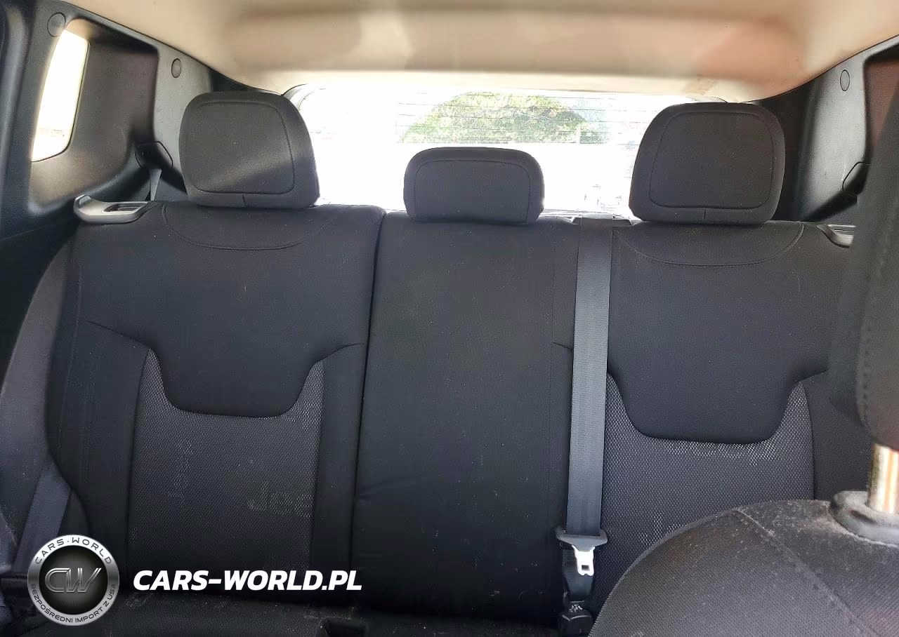 2017 Jeep Renegade Latitude VIN:ZACCJBBB9HPF25410 - 10