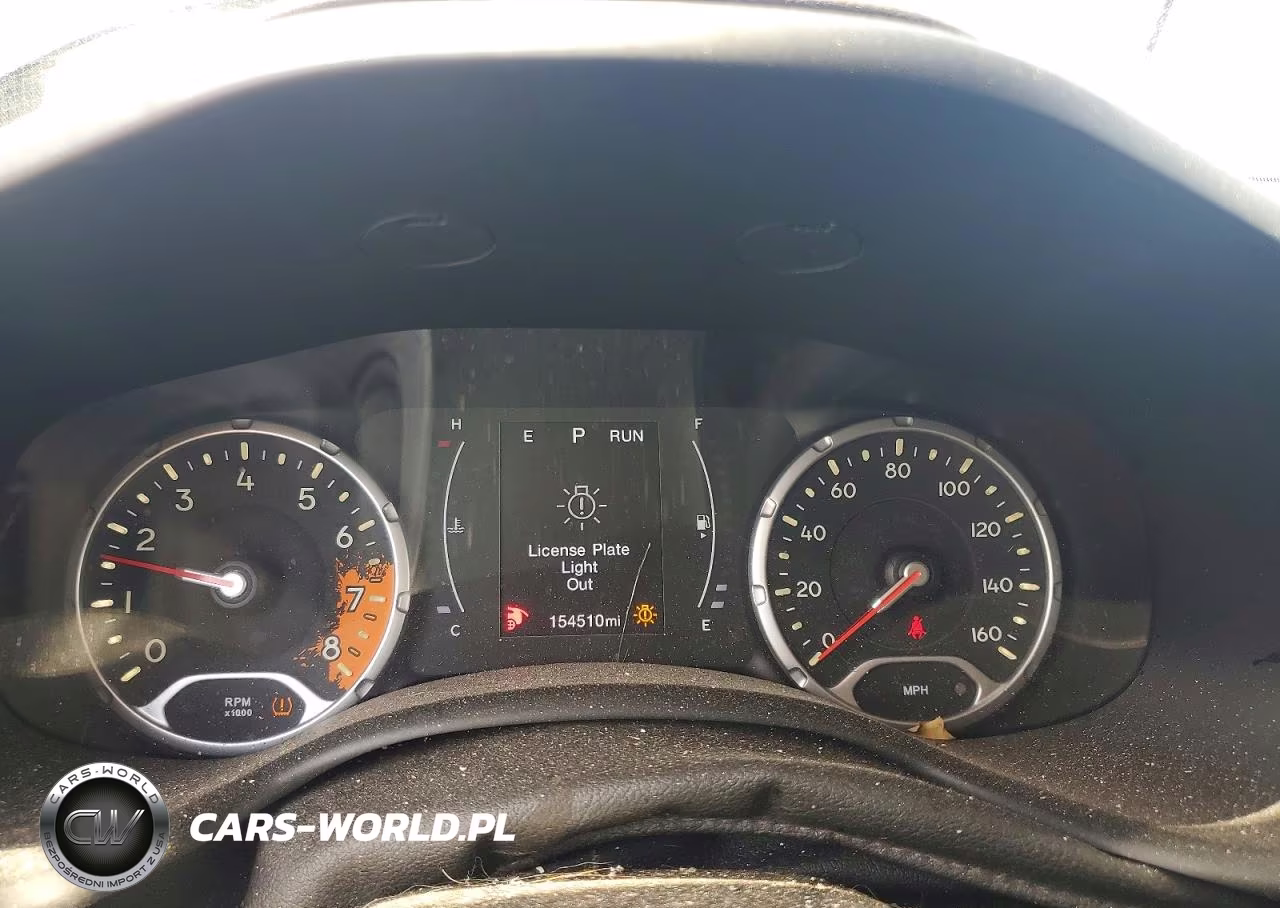 2017 Jeep Renegade Latitude VIN:ZACCJBBB9HPF25410 - 9