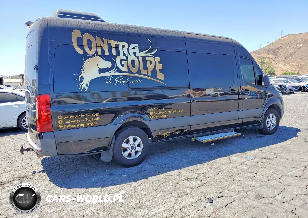 2020 Mercedes-Benz Sprinter 2500 VIN:W1Z4EGHY9LT022806 - 3