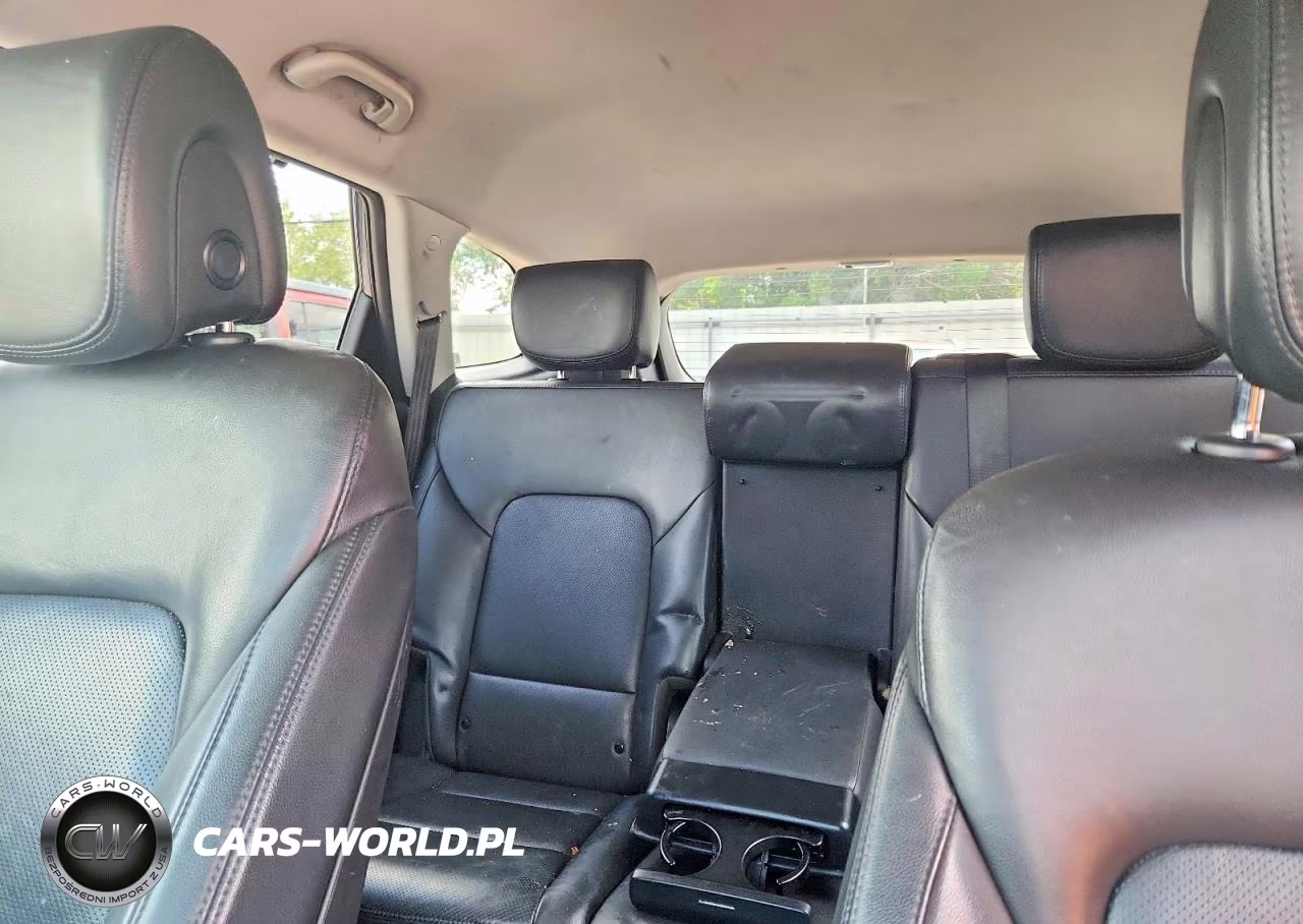 2018 Hyundai Santa Fe Se VIN:KM8SNDHF8JU290777 - 10