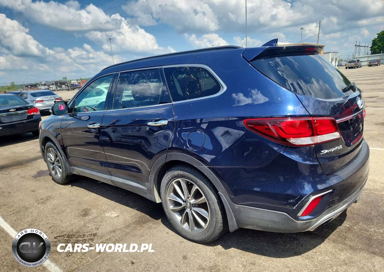 2018 Hyundai Santa Fe Se VIN:KM8SNDHF8JU290777 - 2