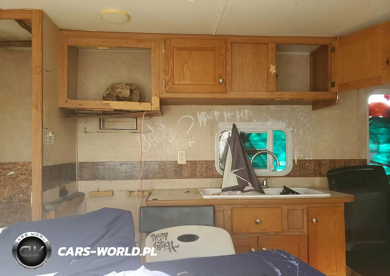 2007 Gulf Stream Coach VIN:1NL1GTM2671040644 - 8