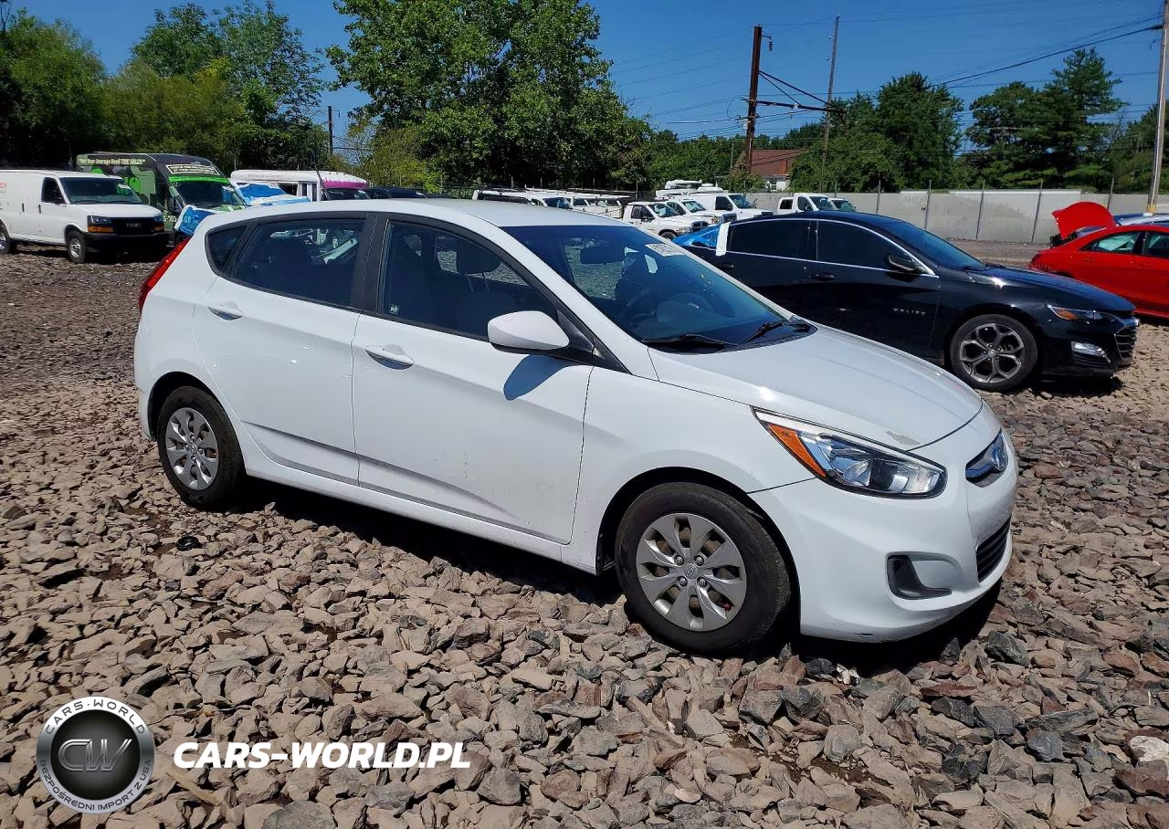 2017 Hyundai Accent Se VIN:KMHCT5AE3HU363209 - 4