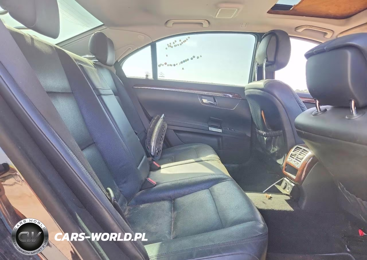 2010 Mercedes-Benz S 550 VIN:WDDNG7BB3AA288977 - 10