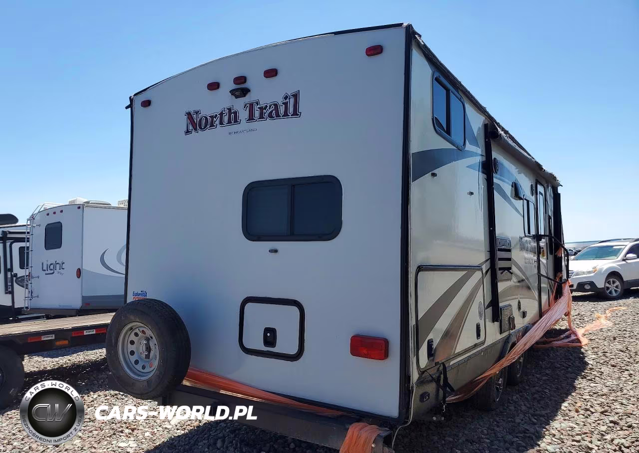 2018 Heartland North Trail Camper VIN:5SFNB2822JE372944 - 3