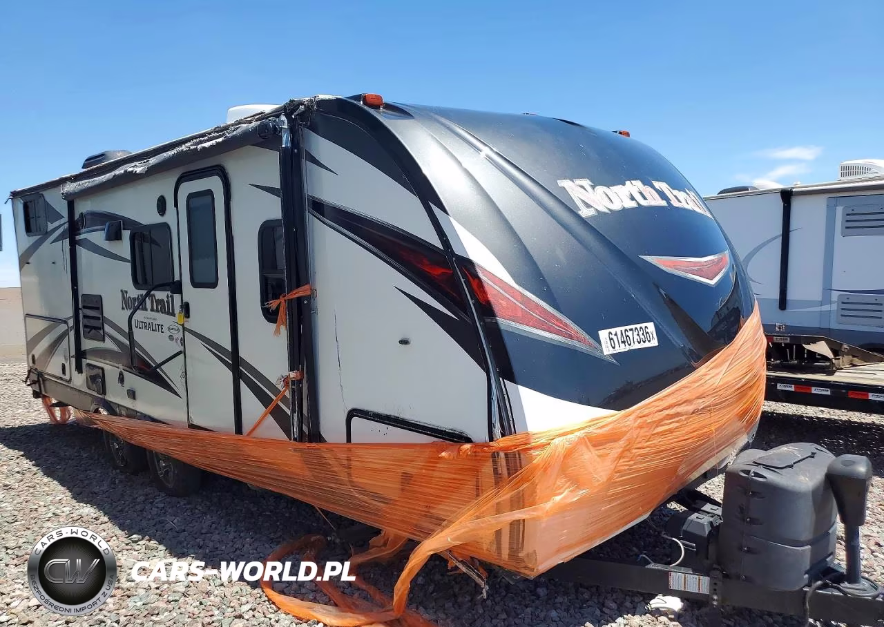 2018 Heartland North Trail Camper VIN:5SFNB2822JE372944 - 4