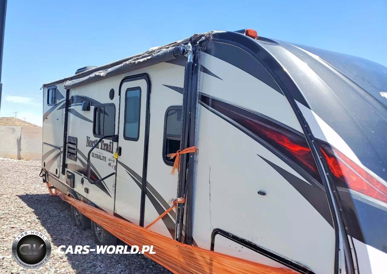 2018 Heartland North Trail Camper VIN:5SFNB2822JE372944 - 7
