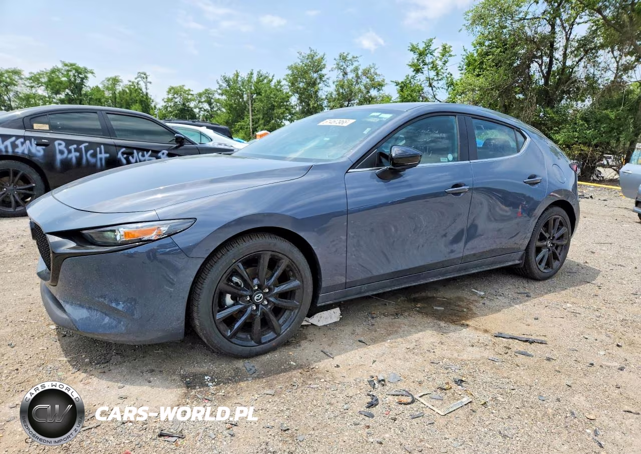 2026 Mazda 3 Preferred – zdjęcie 1 z 12