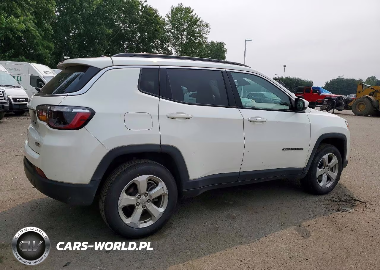 2021 Jeep Compass Latitude VIN:3C4NJDBB7MT569476 - 3