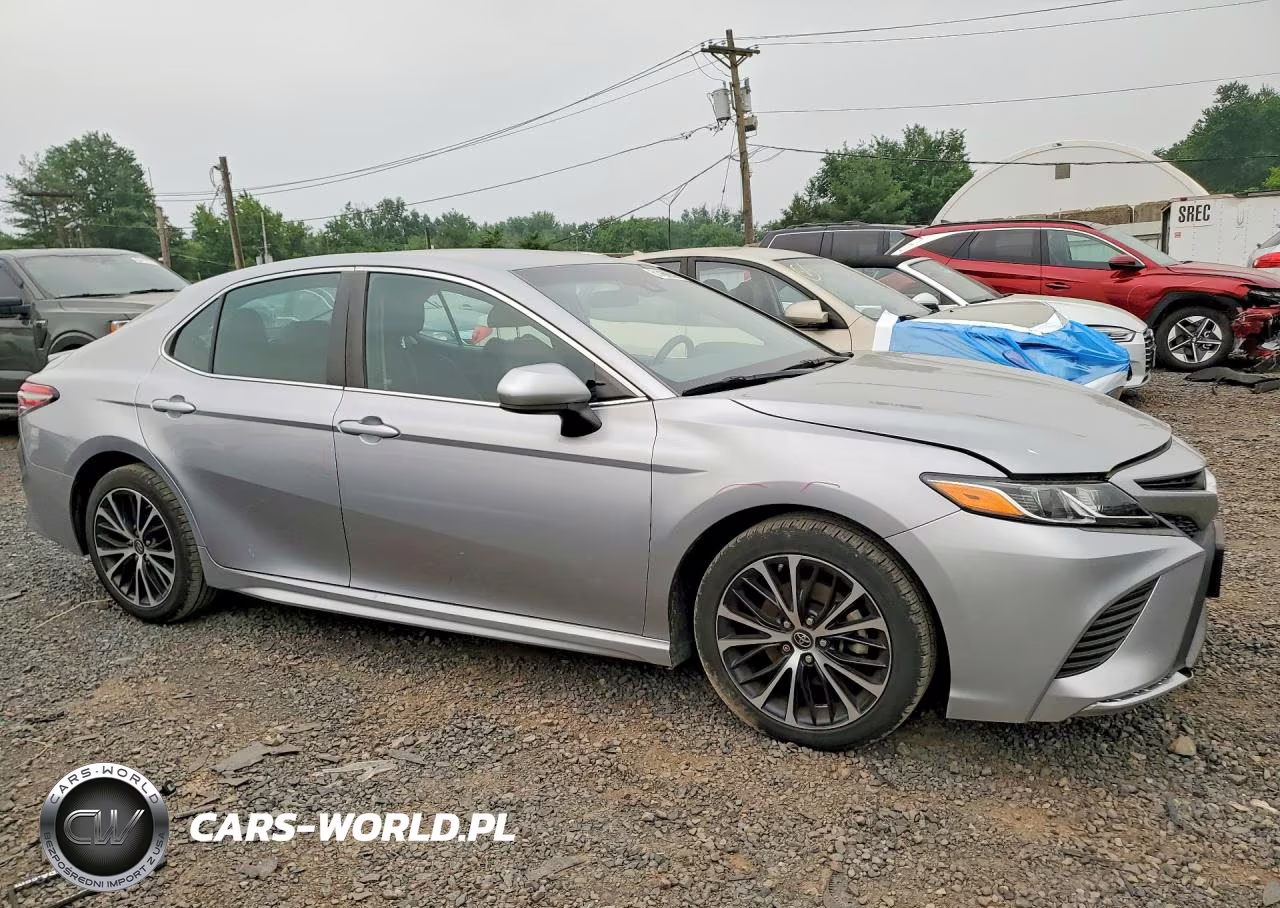 2018 Toyota Camry Se VIN:4T1B11HK9JU677510 - 4