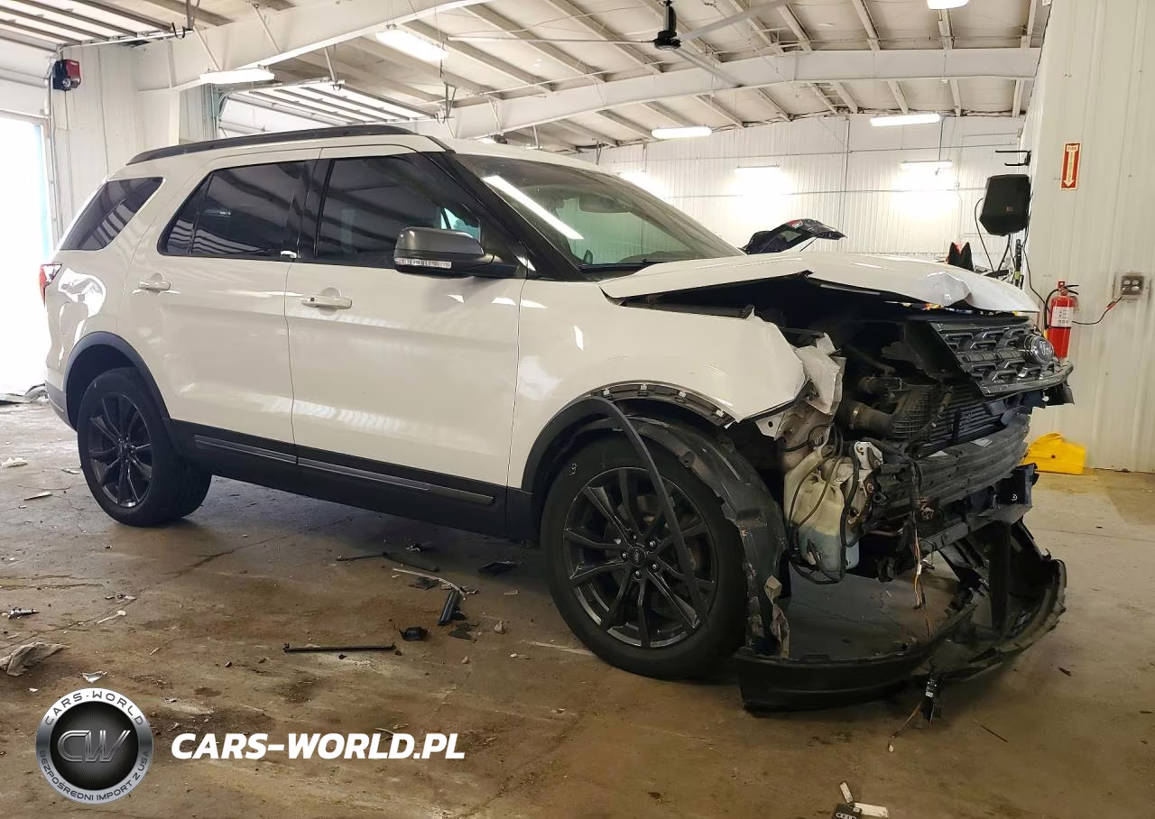2018 Ford Explorer Xlt VIN:1FM5K8DH9JGA53847 - 4