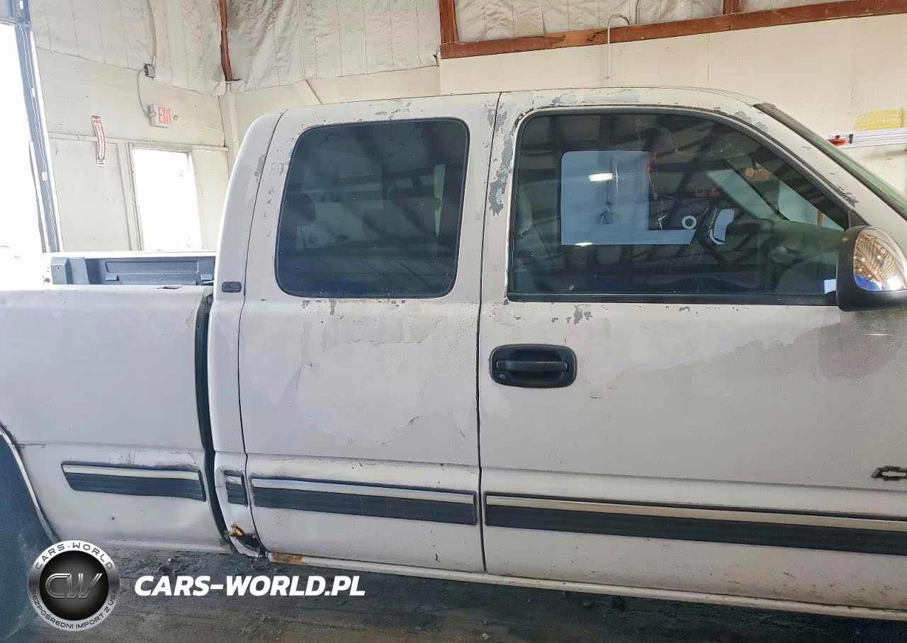 2002 Chevrolet Silverado C1500 VIN:2GCEC19V021184994 - 10