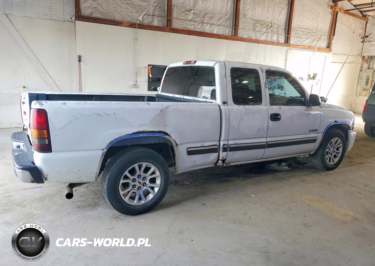 2002 Chevrolet Silverado C1500 VIN:2GCEC19V021184994 - 3