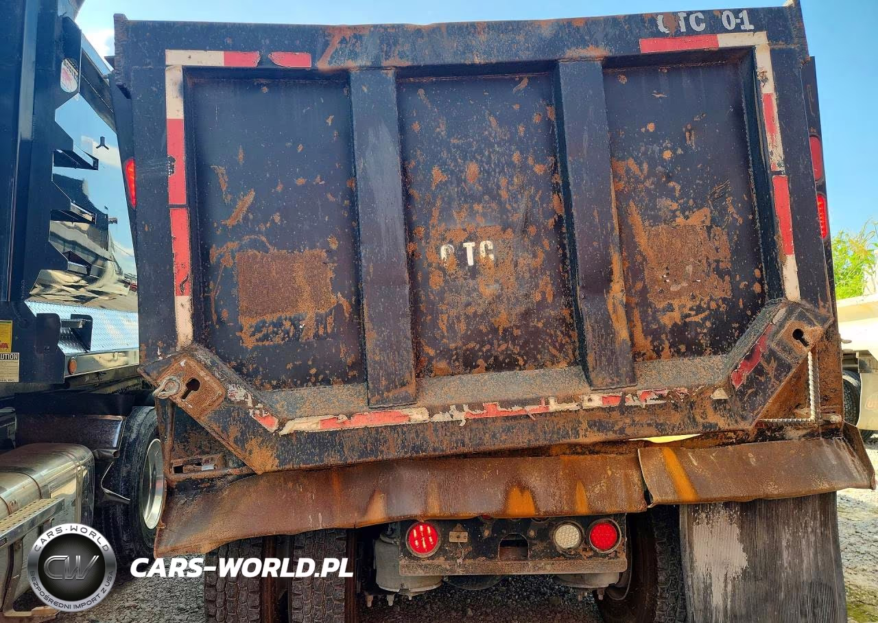 2013 Freightliner Cascadia Dump Truck VIN:1FUJGEDV1DSBU6075 - 6