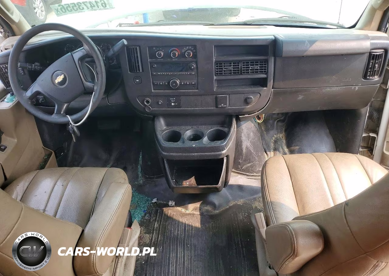 2016 Chevrolet Express G2500 VIN:1GCWGBFF8G1121442 - 8