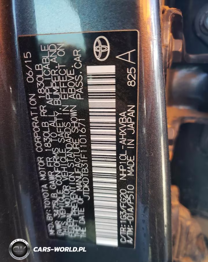 2015 Toyota Prius C Two VIN:JTDKDTB31F1101671 - 13