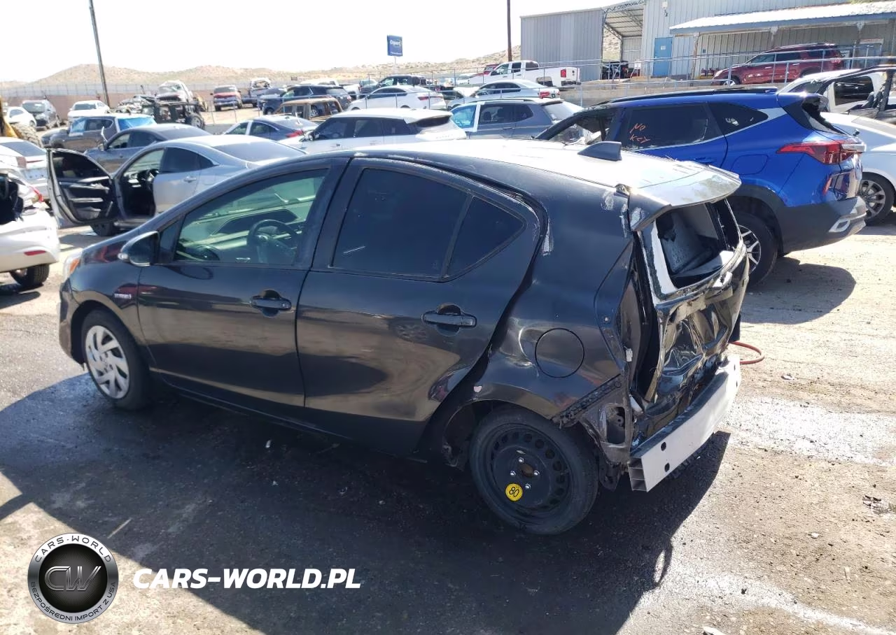 2015 Toyota Prius C Two VIN:JTDKDTB31F1101671 - 2