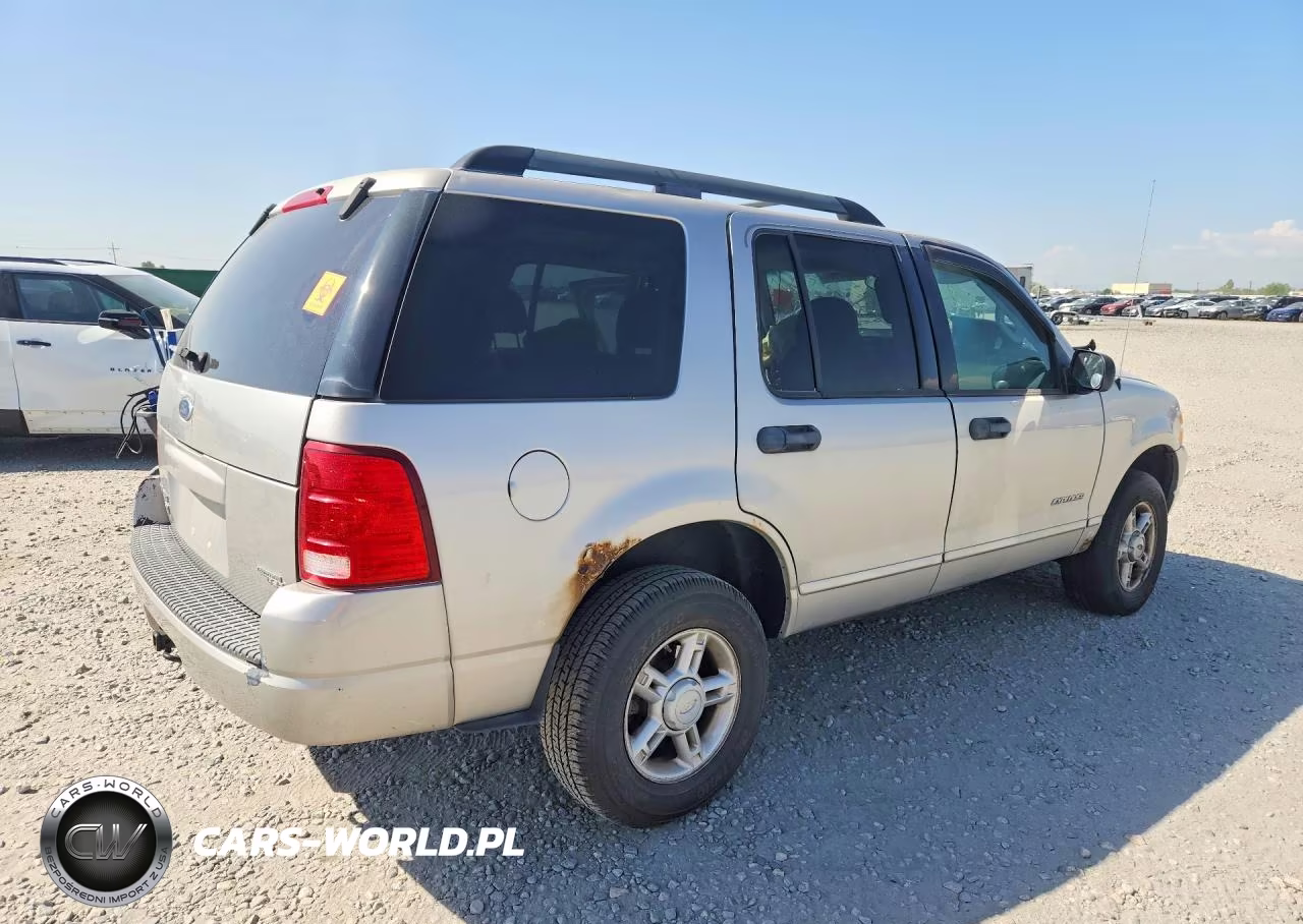 2005 Ford Explorer Xlt VIN:1FMZU73K25UA81418 - 3