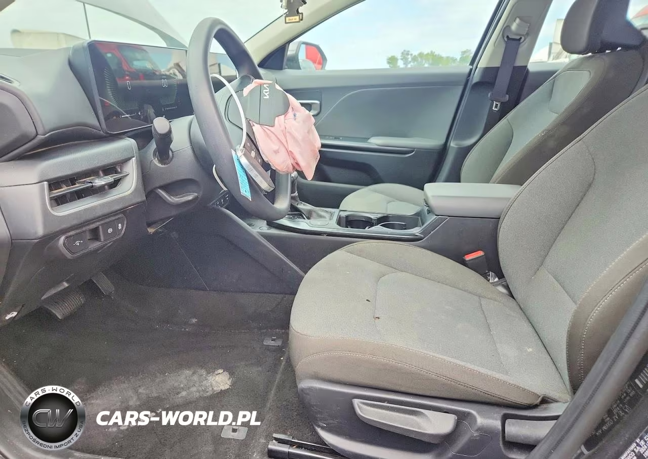 2025 Kia K4 Lx VIN:3KPFT4DEXSE245980 - 5
