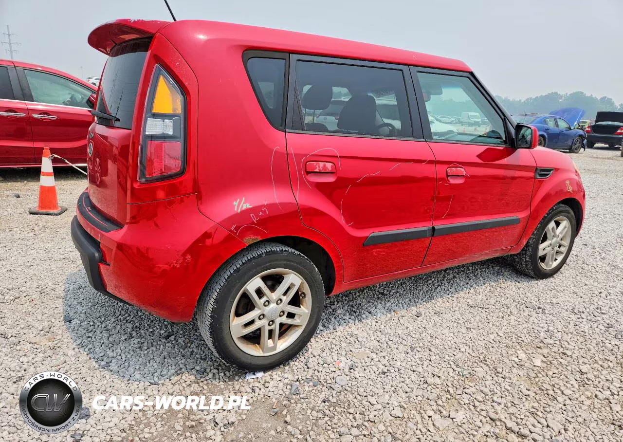 2010 Kia Soul + VIN:KNDJT2A28A7180201 - 3
