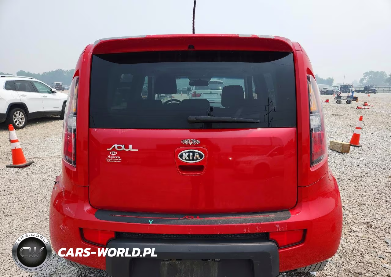 2010 Kia Soul + VIN:KNDJT2A28A7180201 - 6