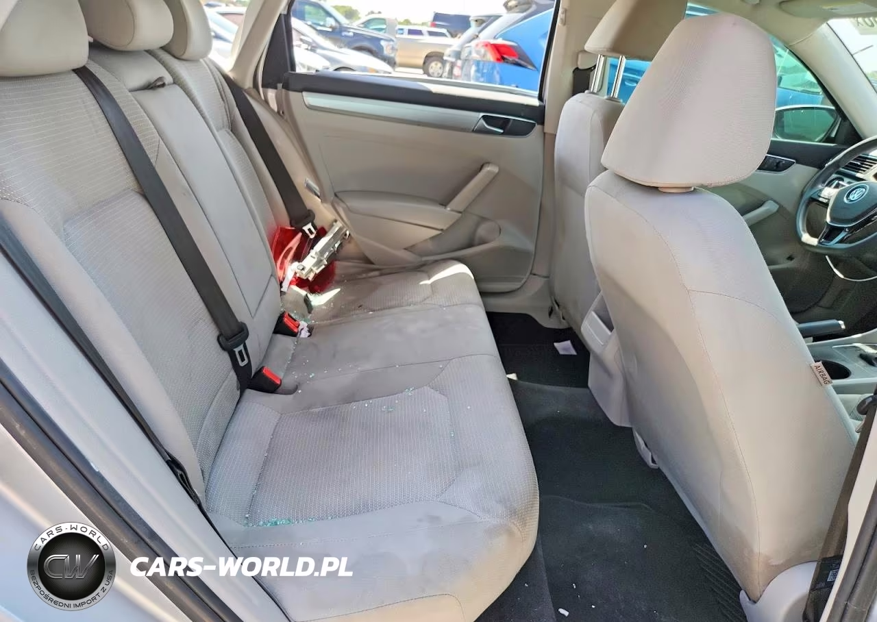2018 Volkswagen Passat S VIN:1VWAA7A37JC017944 - 10