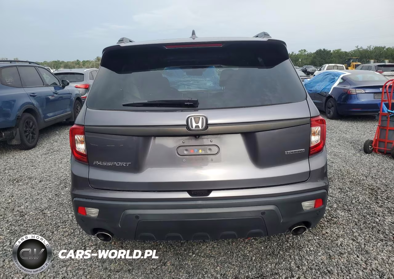 2019 Honda Passport Touring VIN:5FNYF7H92KB001488 - 6