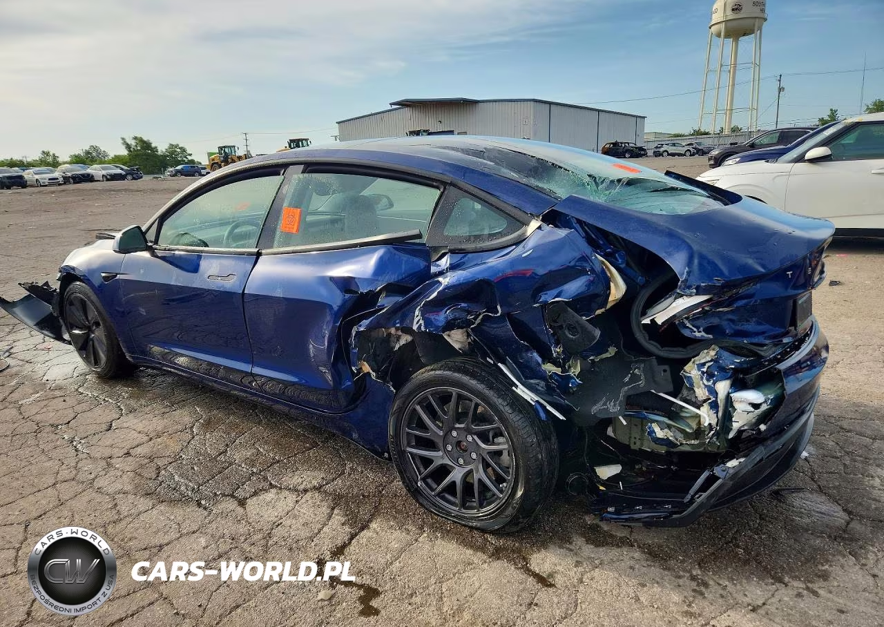 2025 Tesla Model 3 VIN:5YJ3E1EAXSF038068 - 2
