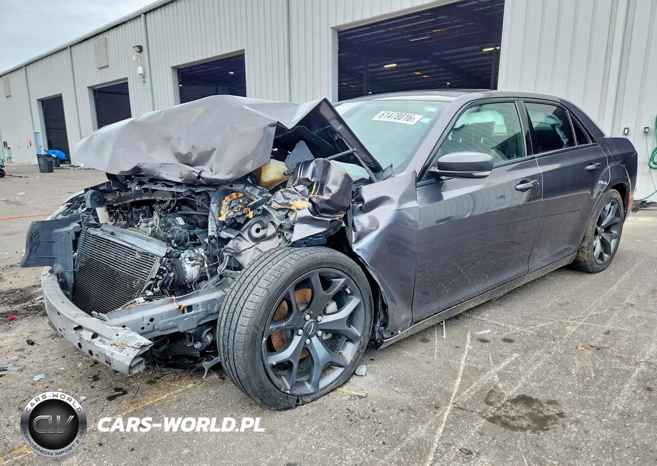 2023 Chrysler 300 S – zdjęcie 1 z 12